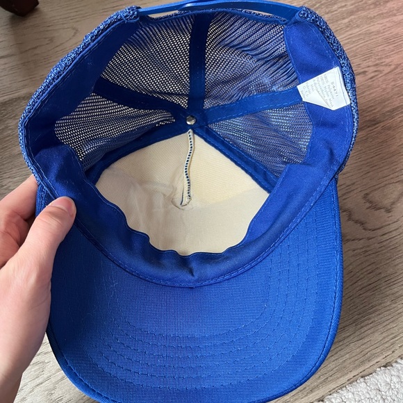 Vintage Trucker Hat - Picture 4 of 4